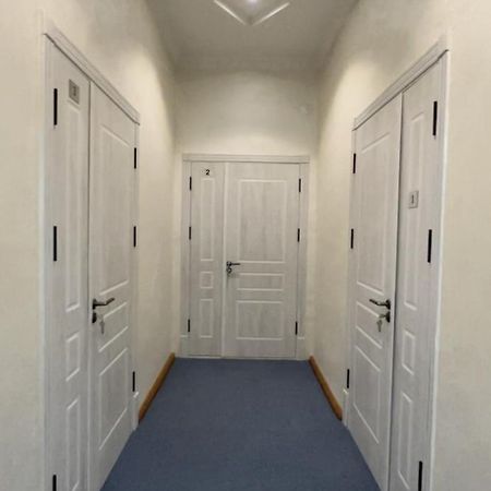 Loona Family Hostel Ташкент Экстерьер фото