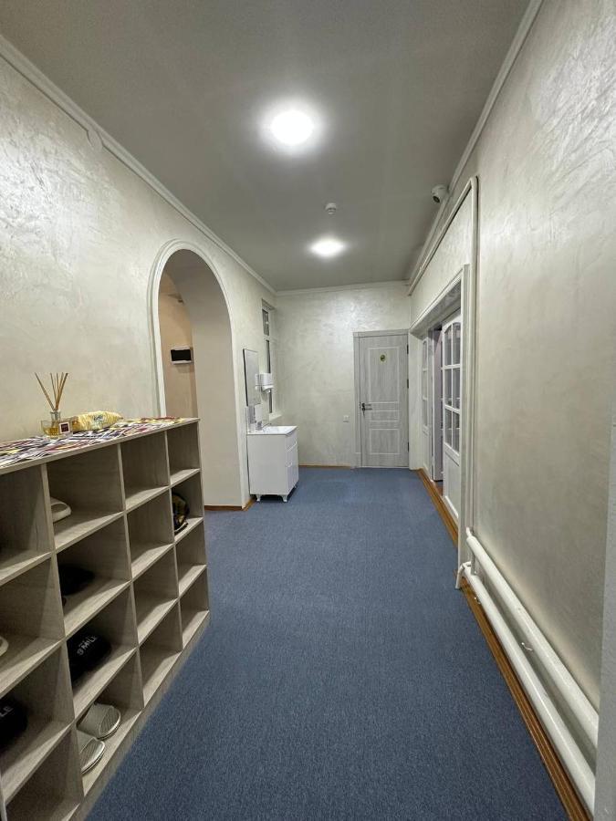 Loona Family Hostel Ташкент Экстерьер фото